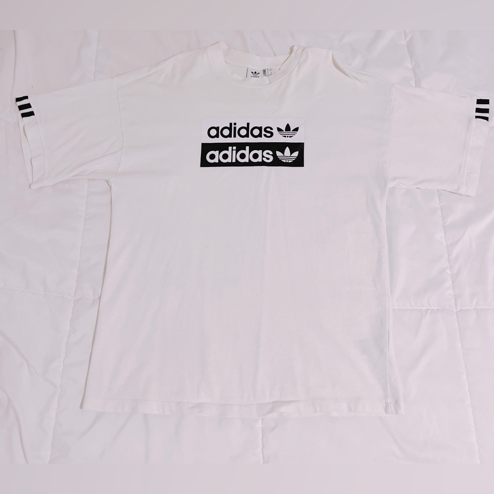 Adidas T-Shirt